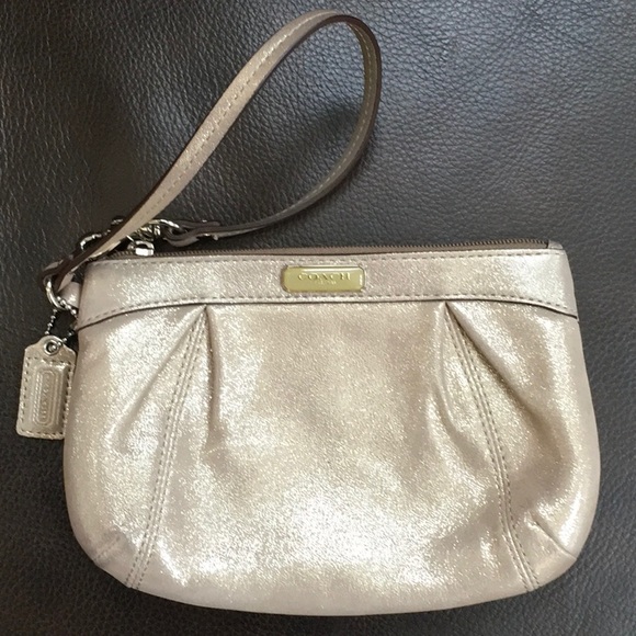 Coach Handbags - Coach Wristlet *Flawless* NWOT